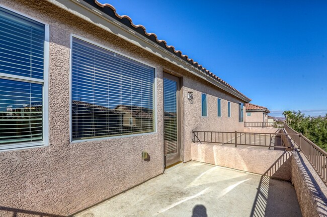 Building Photo - Stunning 5-Bedroom Home with Solar Panels,...