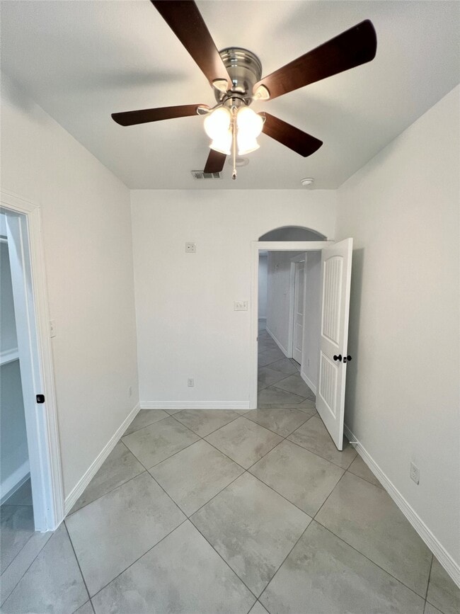 Building Photo - 8575 TX-105