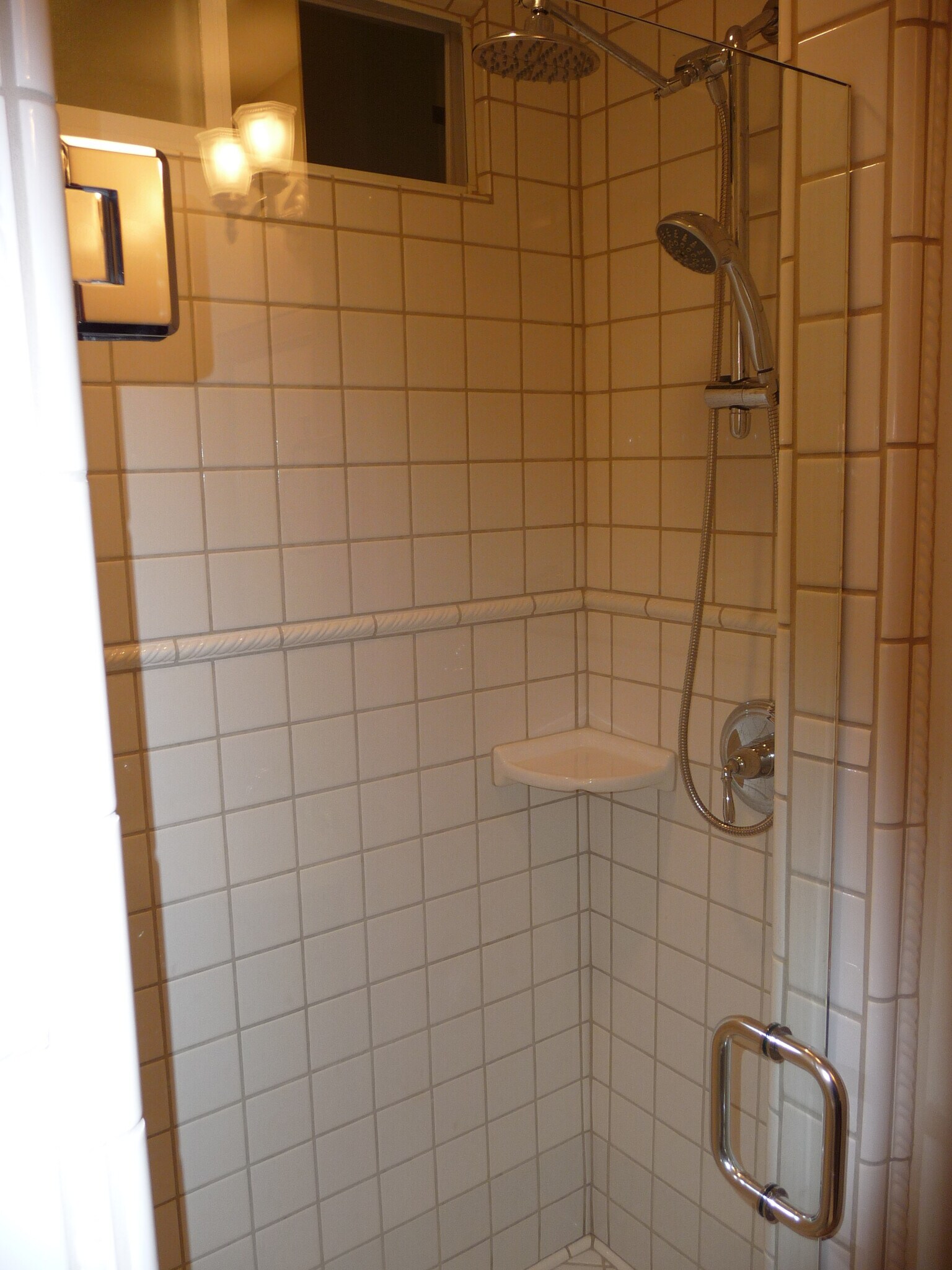 Building Photo - 538 N Spaulding Ave