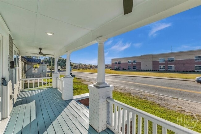 Building Photo - 2706 Hopkins St