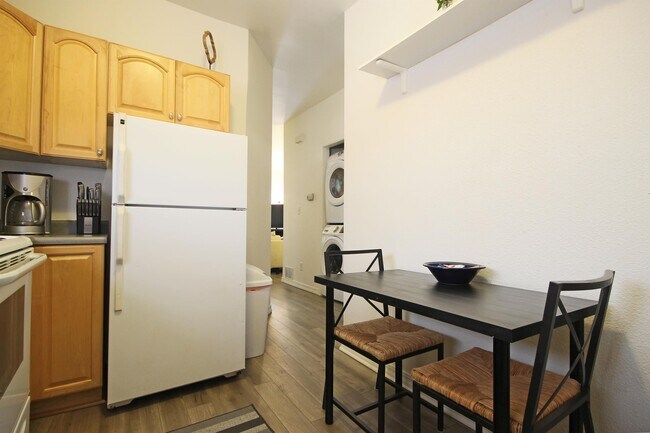 Building Photo - 3050 Zuni St
