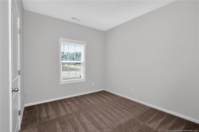 Building Photo - 2346 Spinning Wheel Rd