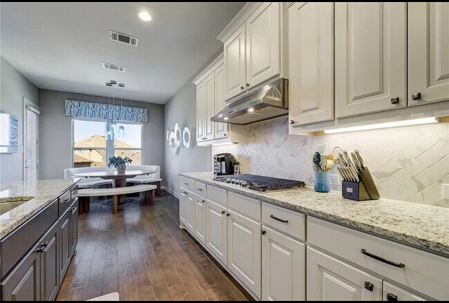 Building Photo - 104 Garner Park Cove