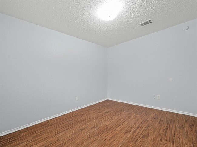 Building Photo - 1816 Rawhide Loop