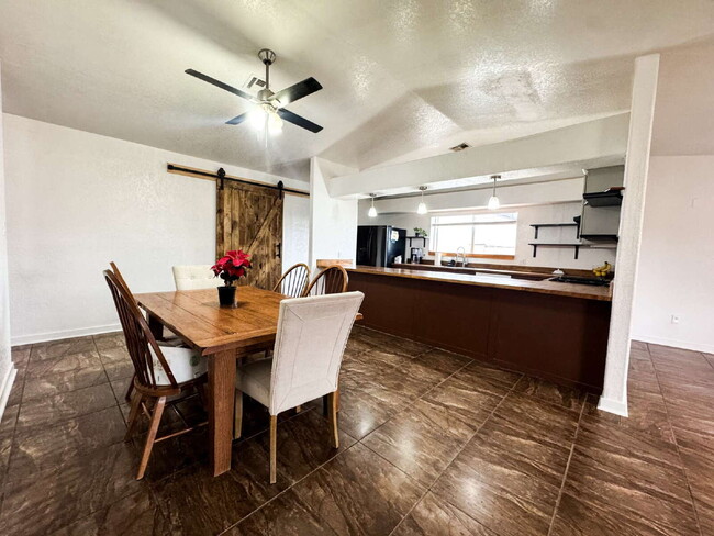 Building Photo - "Charming 4-Bedroom, 2 Bathroom Pool Home in Ocotillo!" HALF OFF FIRST MONTH'S RENT IF A LEASE IS...