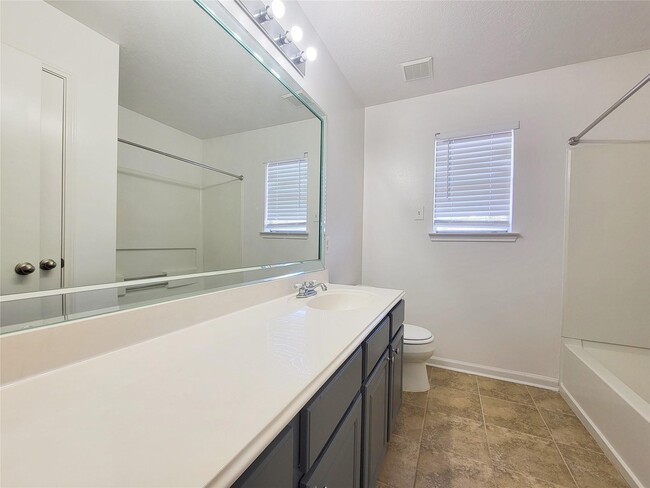 Building Photo - 20839 Beech Tree Dr