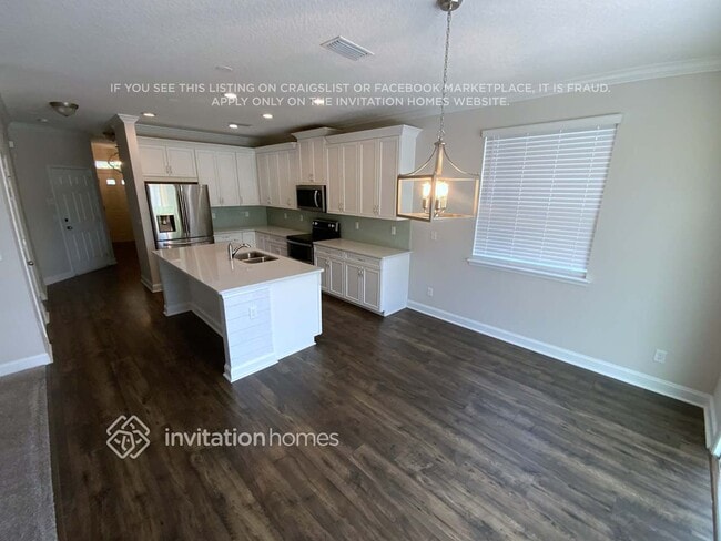 Building Photo - 7107 Emsley Cir