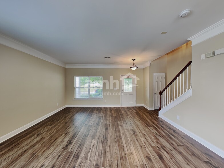 Building Photo - 6716 Evanton Loch Rd