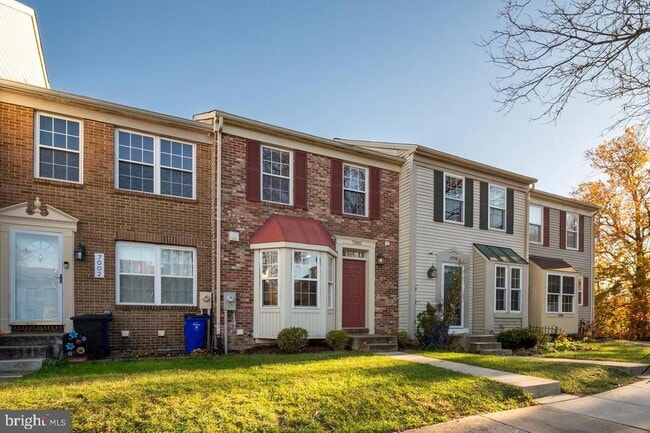 Building Photo - 7000 Ducketts Ln