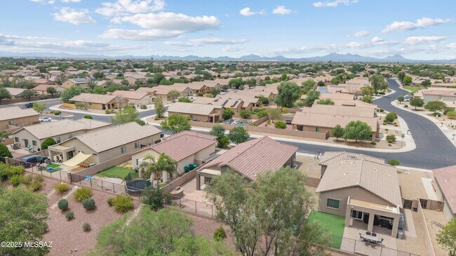 Building Photo - 12708 N Rodeo Land