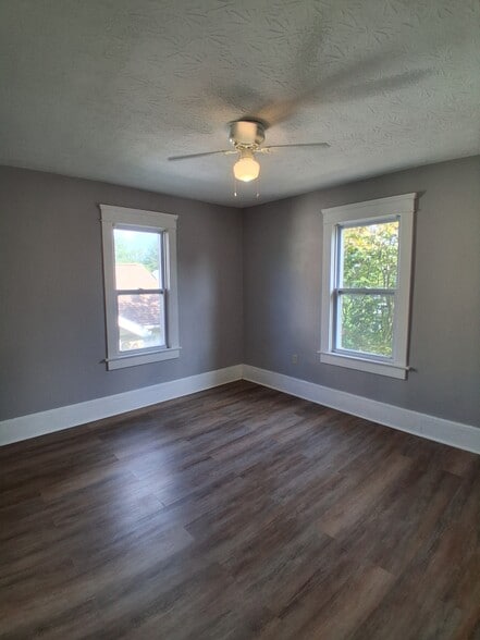 Bedroom 2, Level 2 - 245 E Ford Ave