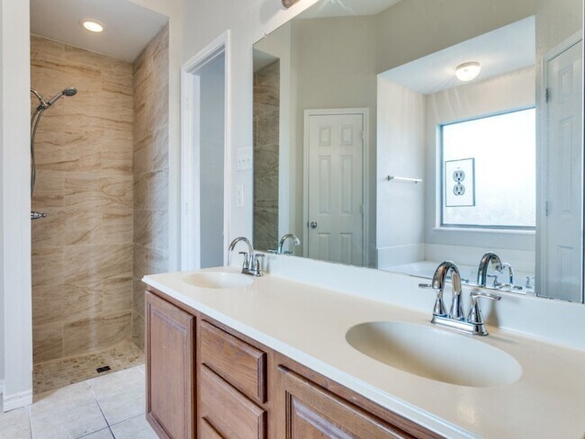 Building Photo - 6808 Terbet Ct