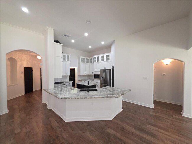 Building Photo - 126 S Millport Cir
