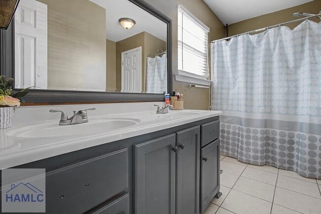 Building Photo - 146 Auburn Cir