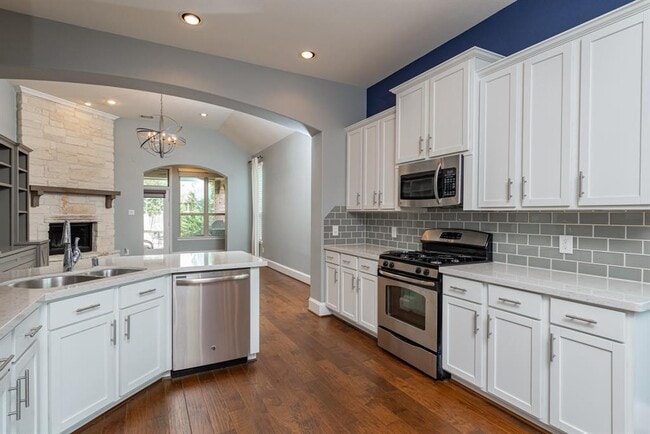 Building Photo - 29010 Pinnacle Ridge Dr