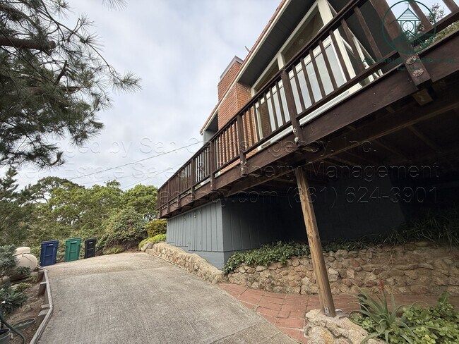 Building Photo - Two Bedroom Carmel Highlands Enclave with Ocean Views