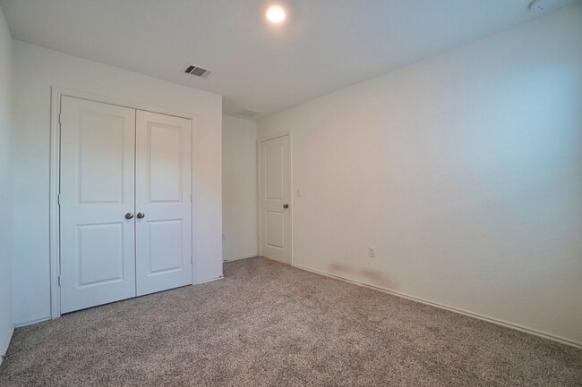 Building Photo - 10709 Steinbeck Dr