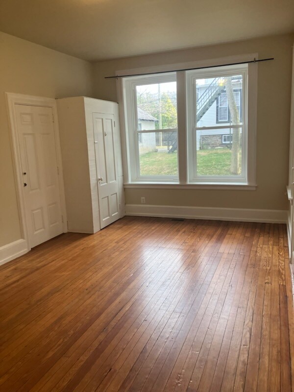 Back Bedroom 12X20' - 1511 Spring Ave