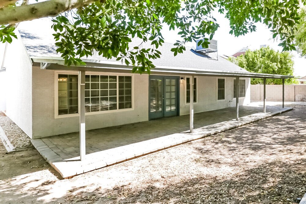 Building Photo - 4707 W Piute Ave