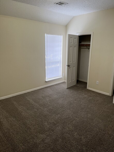 Building Photo - 2361 Shinnery Oak Dr