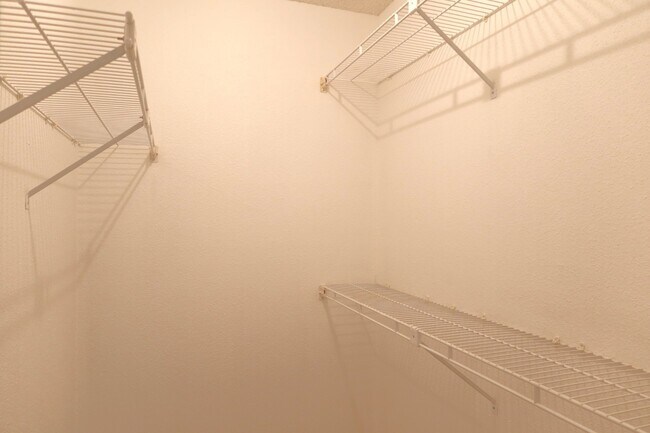 Building Photo - 1311 Antoine Dr