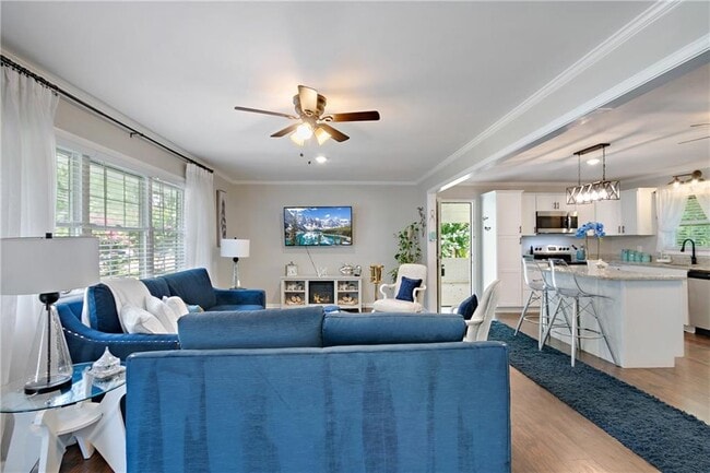 Building Photo - 1025 Hilburn Dr SE