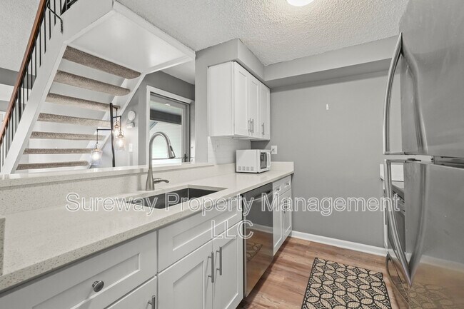 Building Photo - 1210 Aspen Dr