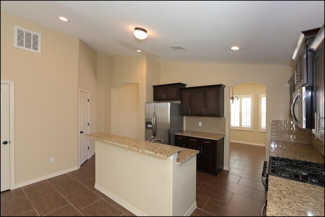 Building Photo - 3131 Red Orchard Dr