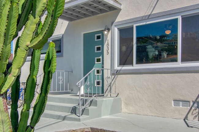 Building Photo - Cozy remodeled 2 beds 1 bath apt in Point ...