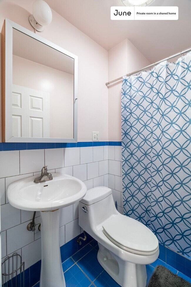Building Photo - Room in Shared 4 bed/2 bath home in Allston