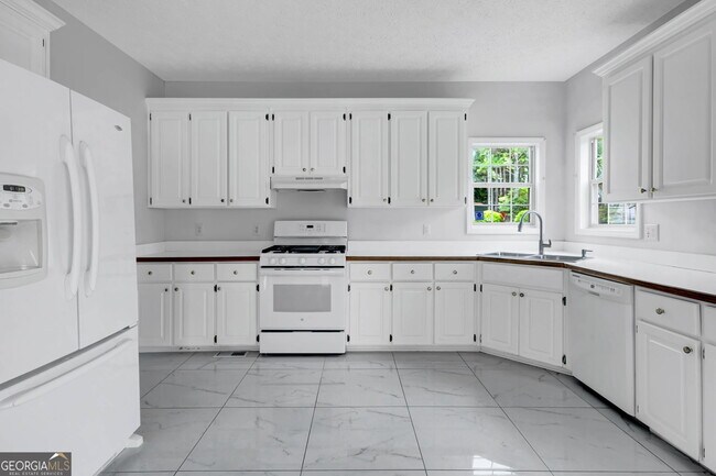 Building Photo - 1722 Brandon Lee Way SW