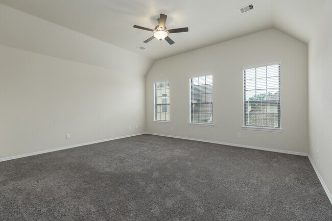 Building Photo - 2752 King's Retreat Cir