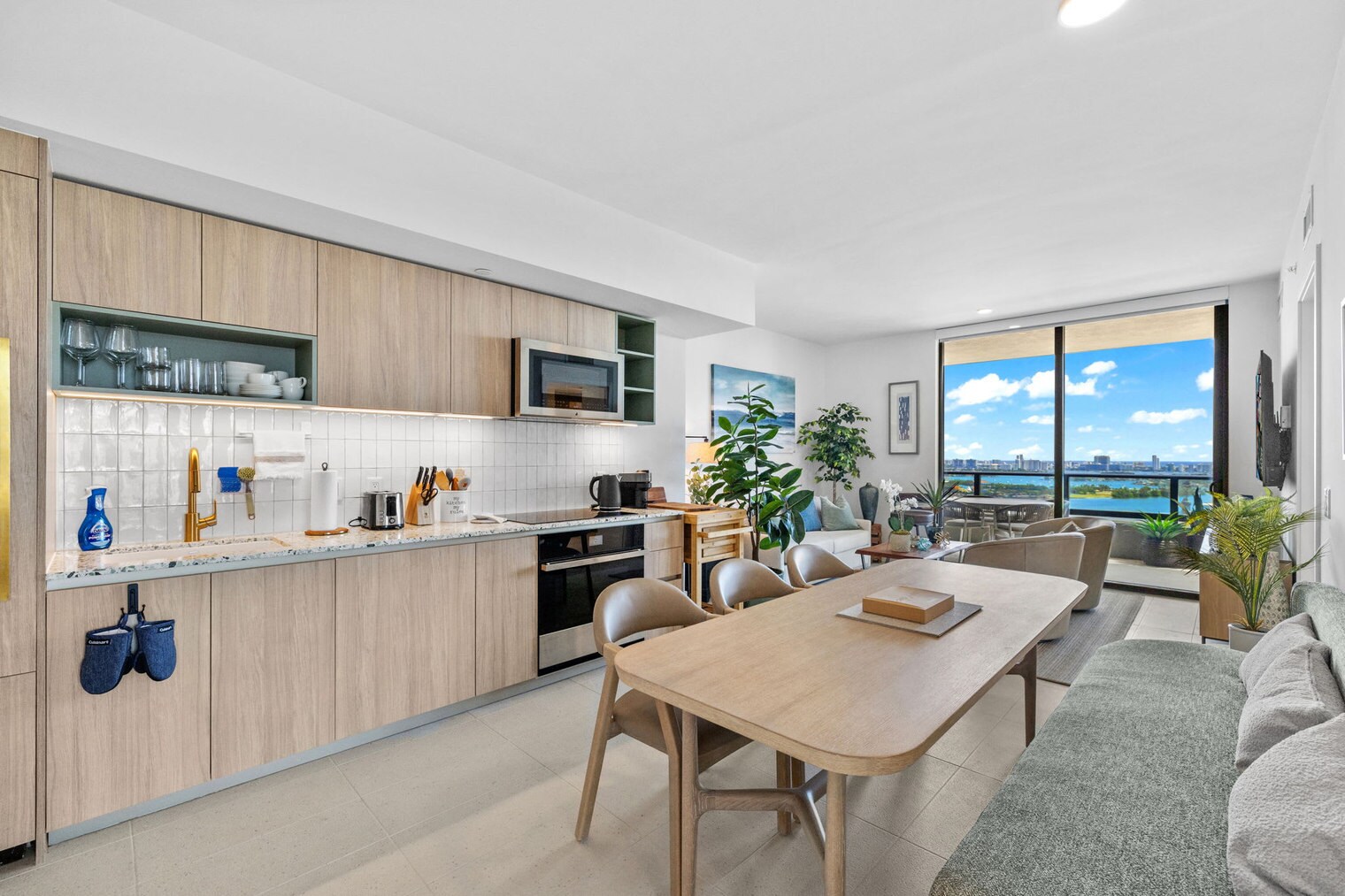 Building Photo - 159 NE 6th St