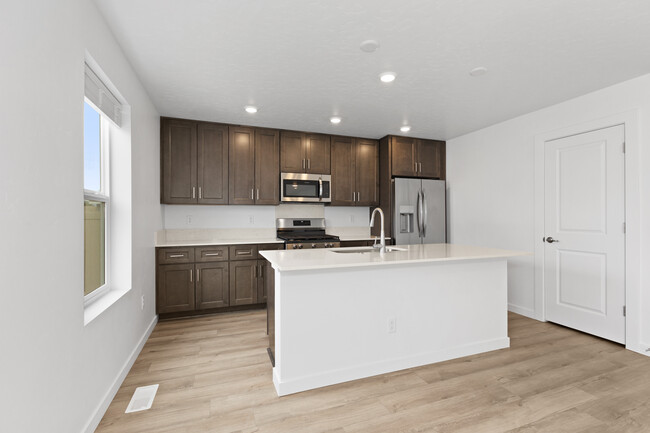 Building Photo - 6658 W Aileron St