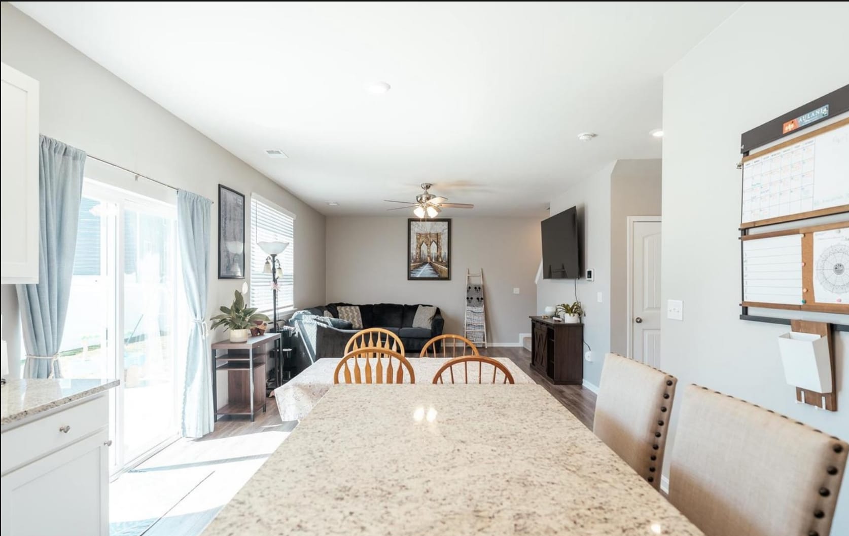 Building Photo - 55 Pinyon Ct