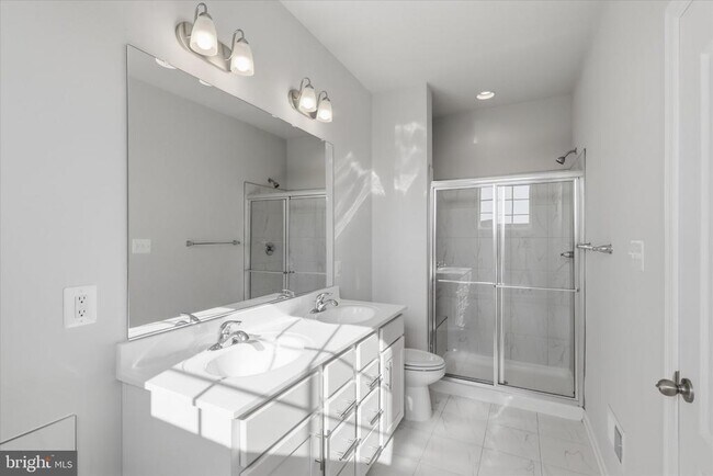 Building Photo - 5818 Imperial Dr