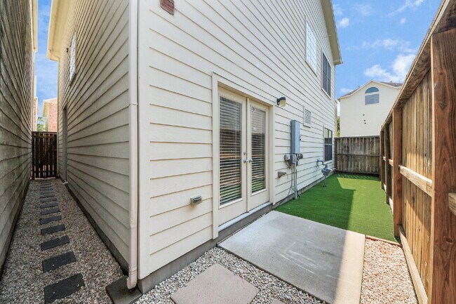 Building Photo - Gated community