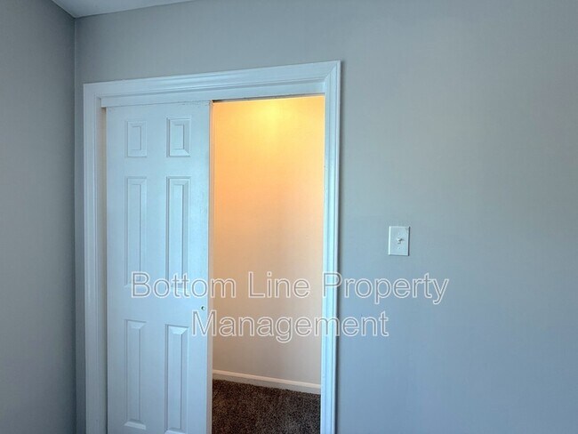 Building Photo - 7727 Ritter Dr