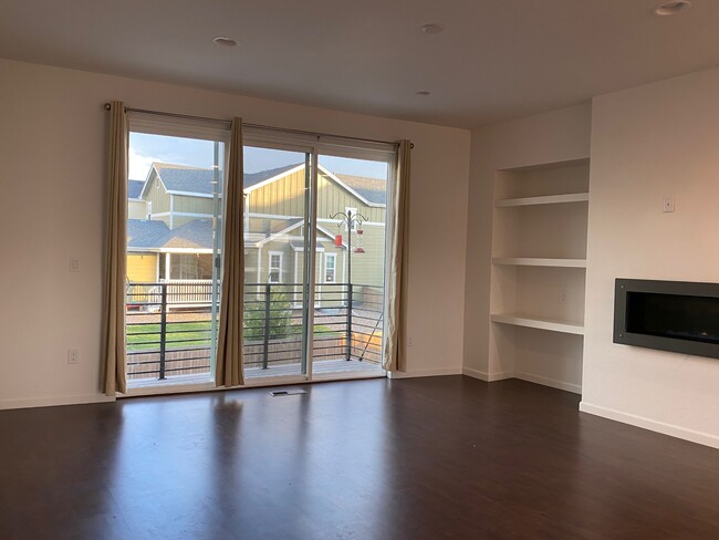 Building Photo - 2588 Meadows Blvd