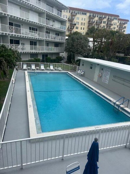 Building Photo - 3500 S Ocean Blvd