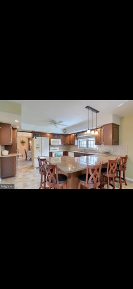 Building Photo - 994 Mill Mar Rd