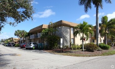 Building Photo - 1830 Maravilla Ave