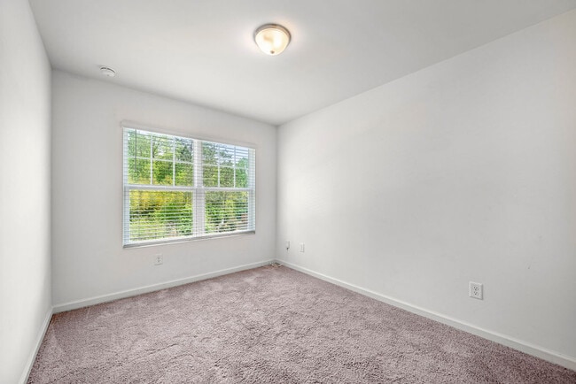 Building Photo - 3188 Delancy St