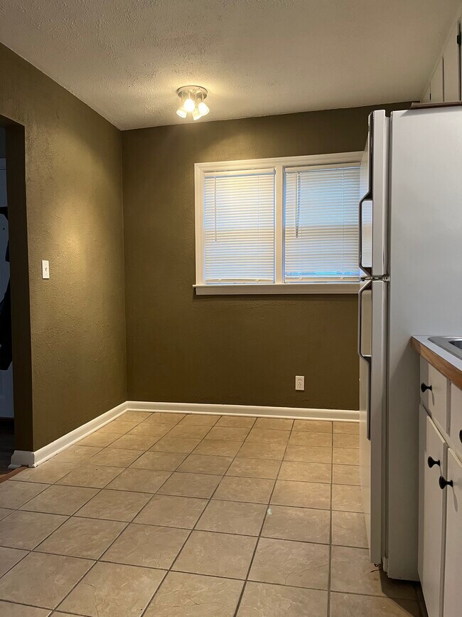 Building Photo - 1118 Cawood St