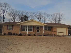 Building Photo - 2316 Rodgers Dr NE