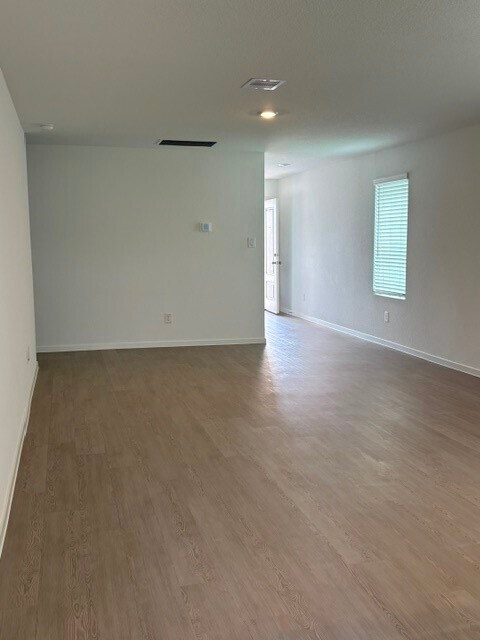 Building Photo - 12059 Noble Wood Vlg Dr