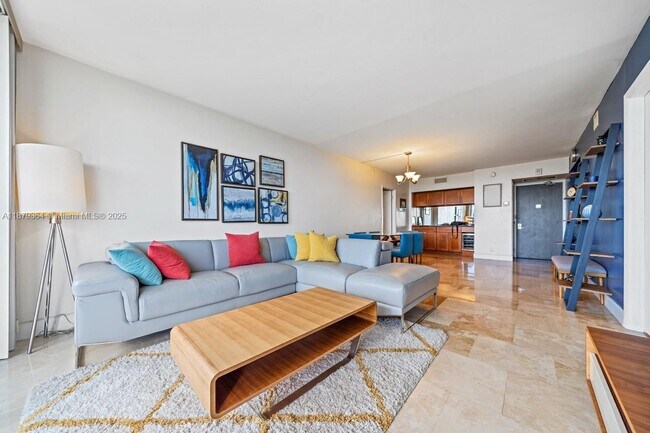 Building Photo - 20335 W Country Club Dr