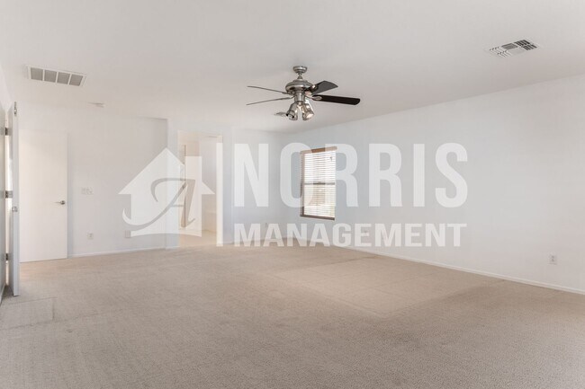 Building Photo - Large Home with Plenty of Room in Coolidge