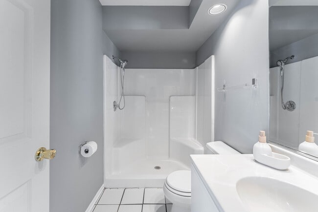 Building Photo - 7203 S 86th Ave