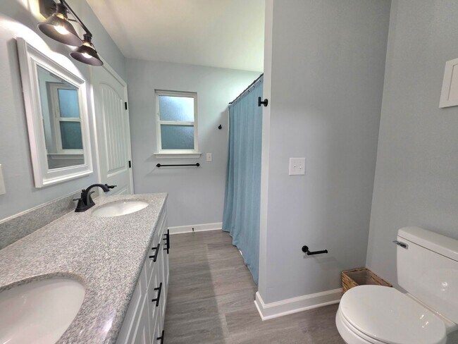 Building Photo - Discover the Style & Comfort in this new 3 Bedroom, 2 Bath Home.